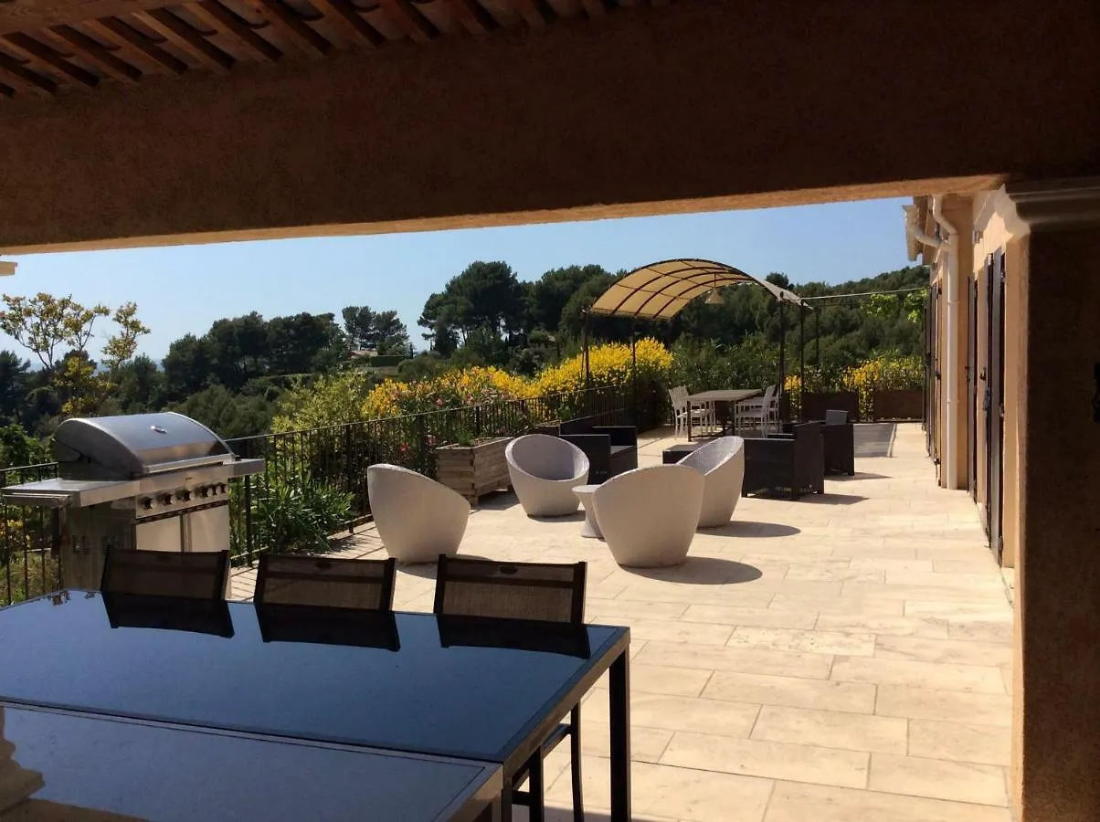 Residences Les Bernardins Tourtour Vila